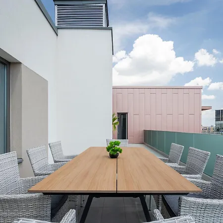 Corvin 5 Stars Luxury Apartment With Free Parking Budapest Exterior foto