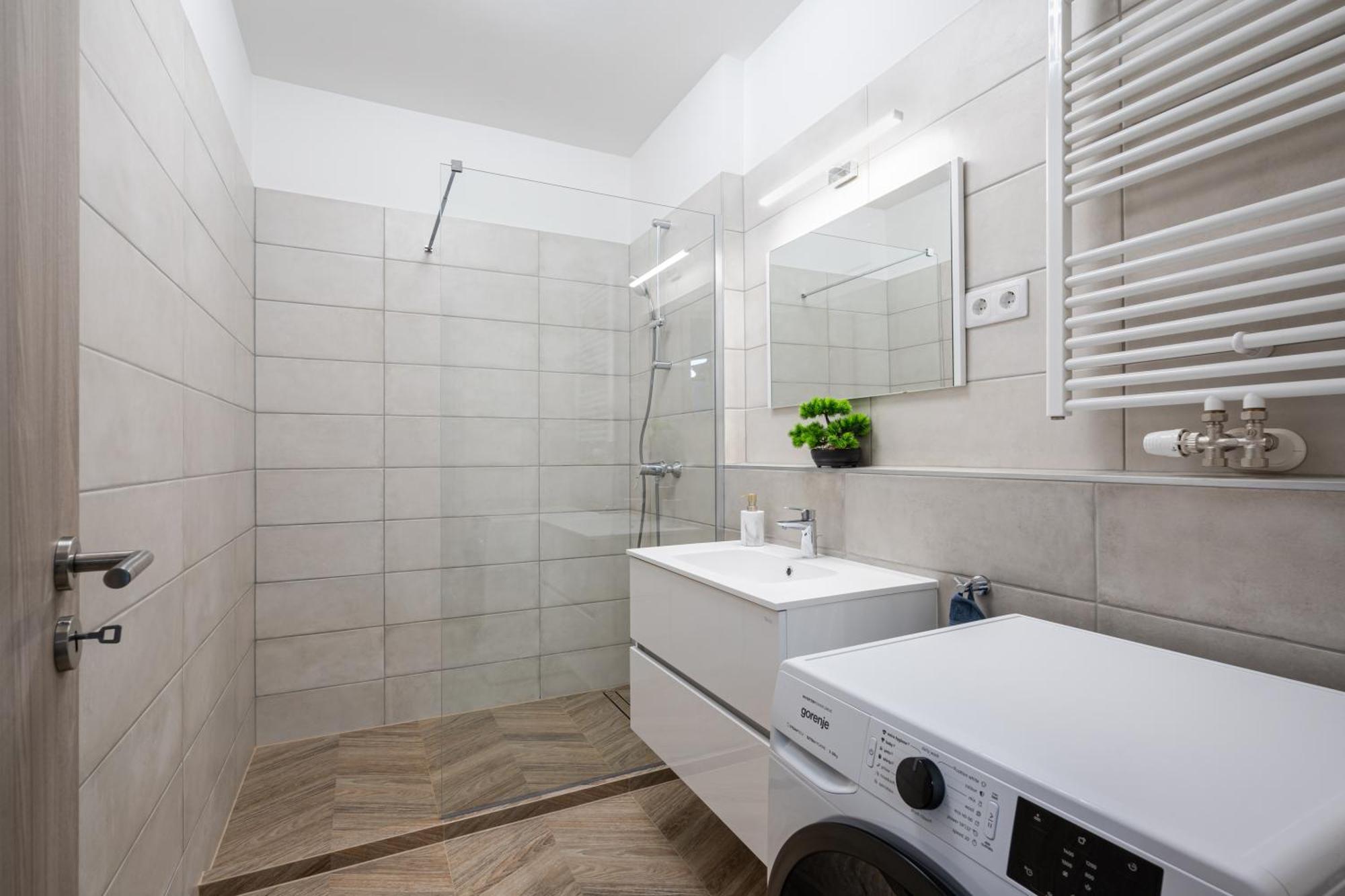Corvin 5 Stars Luxury With Free Parking * Будапешт