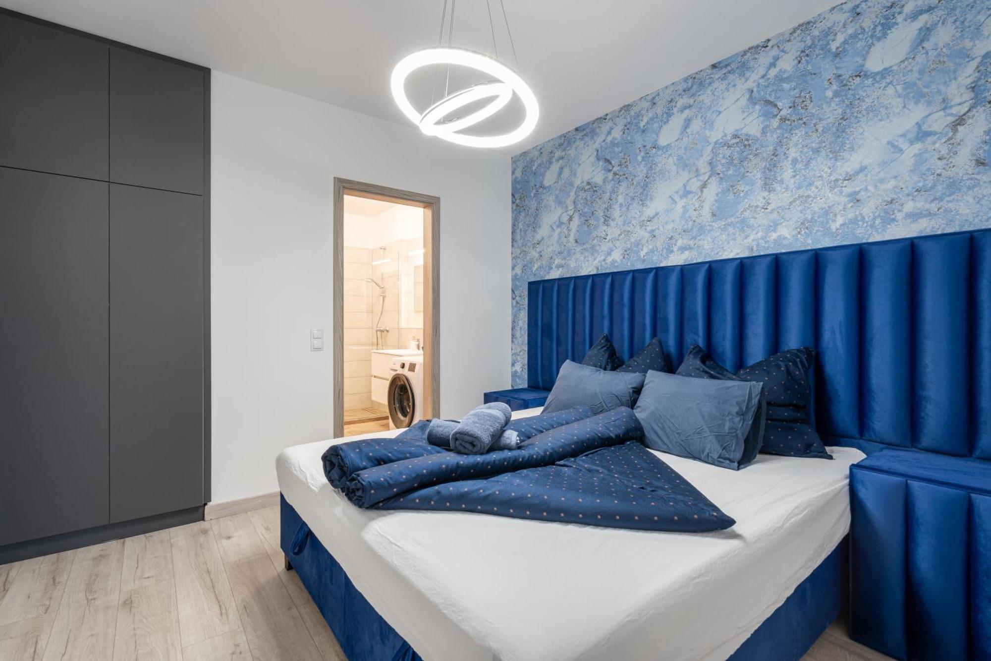 Апартаменти Corvin 5 Stars Luxury With Free Parking